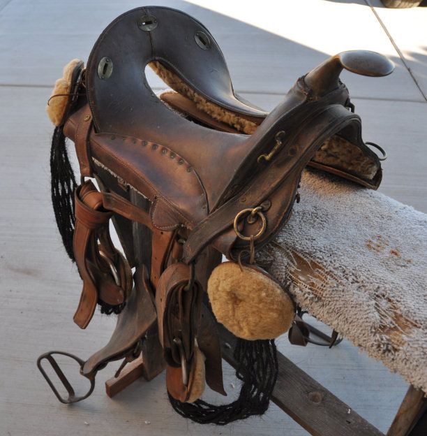 Vintage Saddle Joe Beeler Estate McClellan Cavalry Mule Saddle