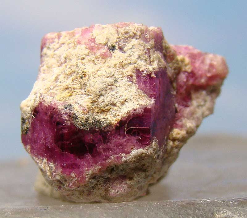 ME318 RARE Bixbite Nice Red Beryl Mm