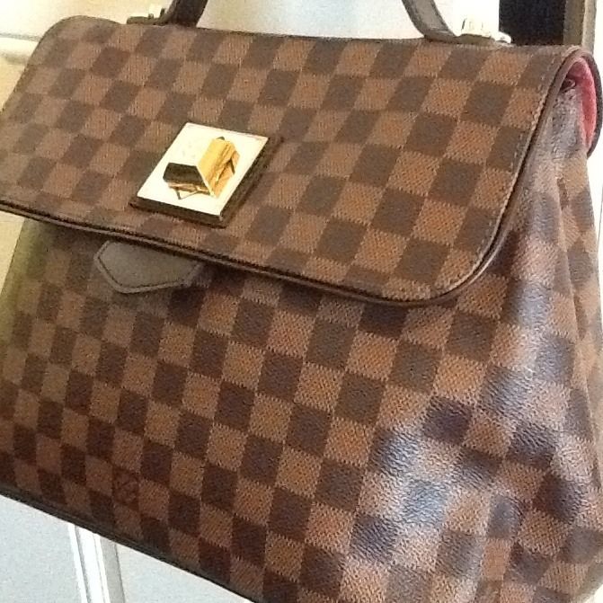 Louis Vuitton Very Gently Used Bergamo