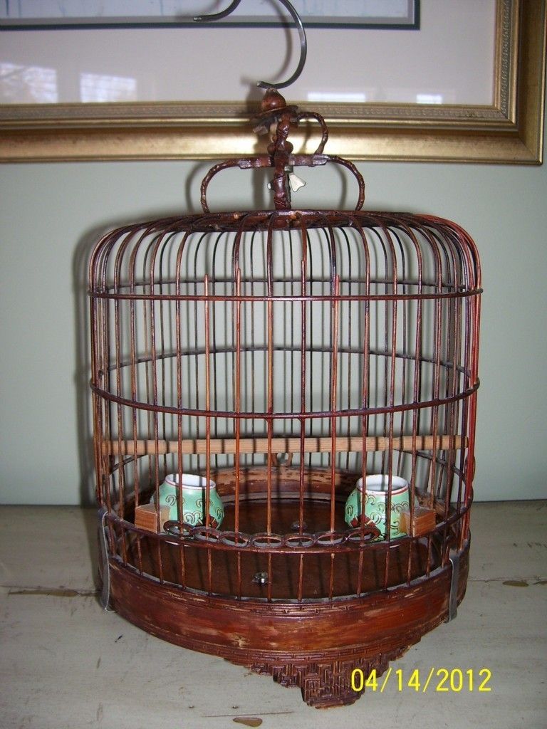 ANTIQUE SANDAL WOOD BAMBOO ASIAN BIRD CAGE WITH PORCELAIN FEEDER CUPS