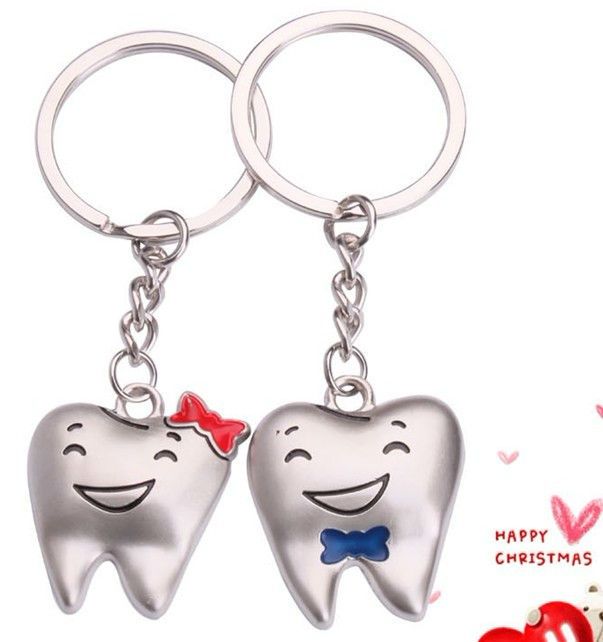 New Kirsite Cute Smile Cartoon Tooth Couple Keychain Ring