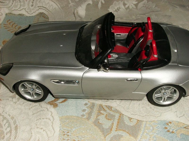 BMW Z8 1 18 Die Cast Metal Toy Car Burago Import from Italy Gun Metal 