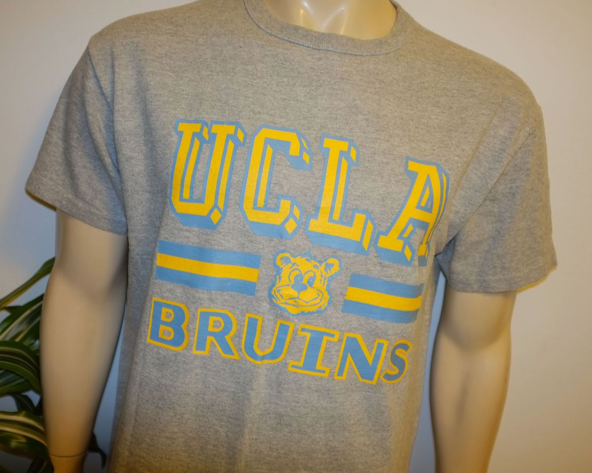 1980s UCLA BRUINS vintage rayon college t shirt XL University 