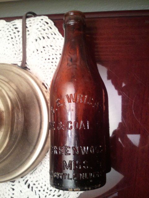 RARE C.E. Wright Ice & Coal Co. Block Letter Amber Coca Cola Bottle 