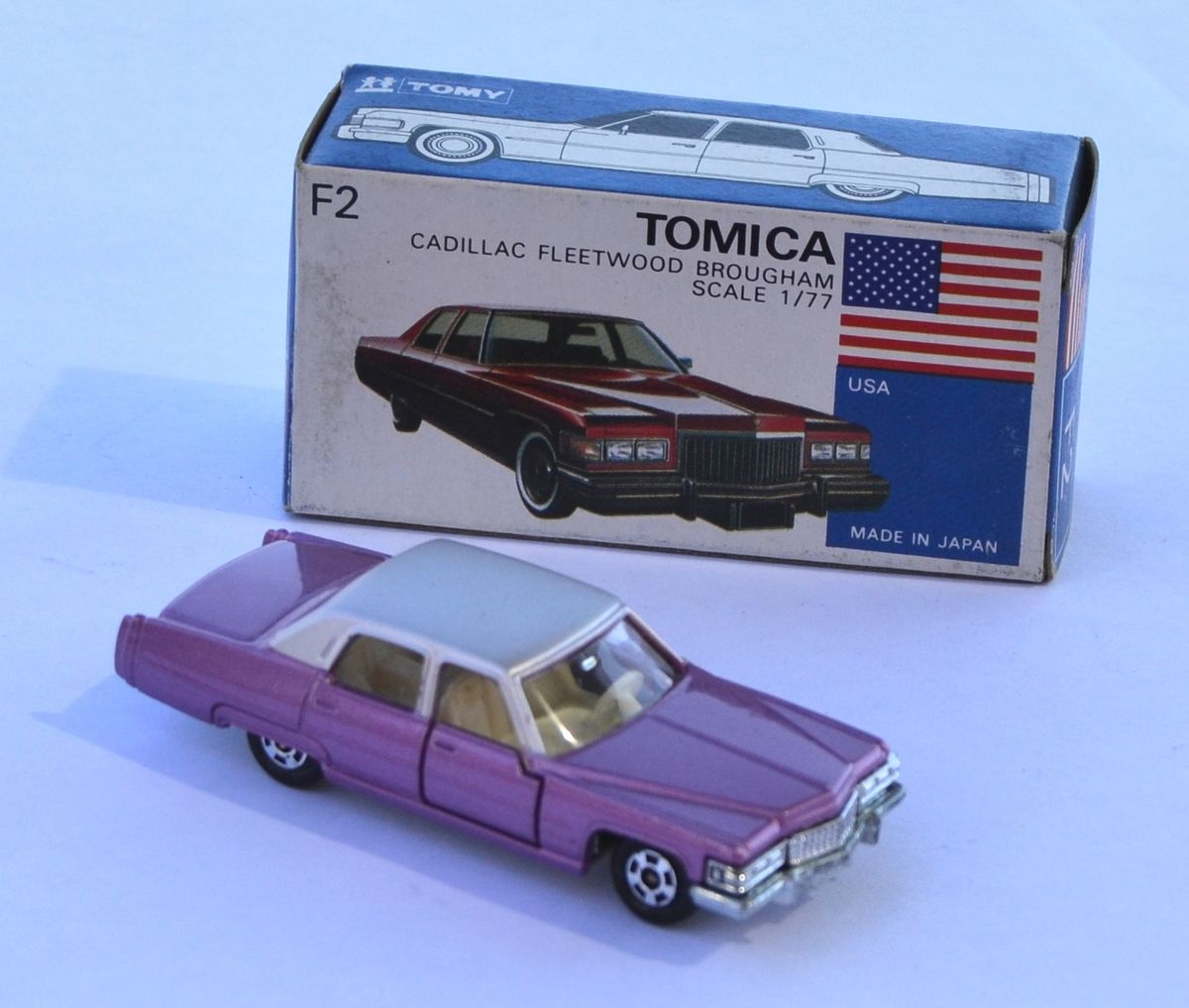 Vintage TOMICA CADILLAC FLEETWOOD BI COLOR with original box MINT