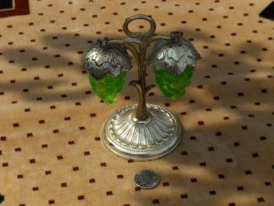 Vintage Collectables Hanging Grapes Salt and Pepper Shaker Set Plastic 