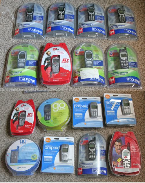   OF 16 MISCELLANEOUS PREPAID CELL PHONES MOTOROLA NOKIA KYOCERA & MORE