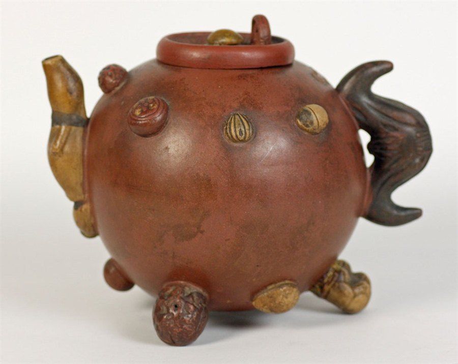 RARE ANTIQUE CHINESE YIXING TEAPOT APPLIED WITH SEEDS 18/19TH C.