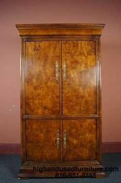 Henredon Charles x 42 Entertainment Armoire Cabinet