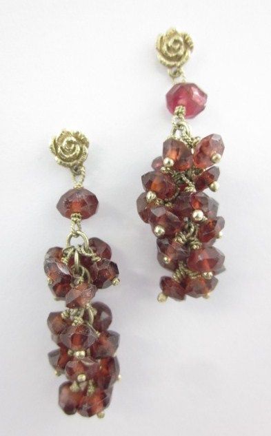 you are bidding on yvonne christa garnet waterfall dangle earrings 