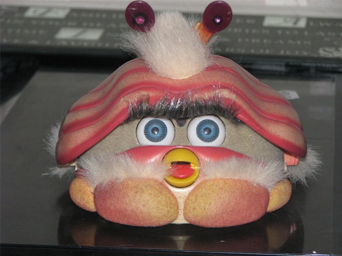 2001 FURBY SHELBY INTERACTIVE TALKING TOY TIGER ELECTRONICS WORKS