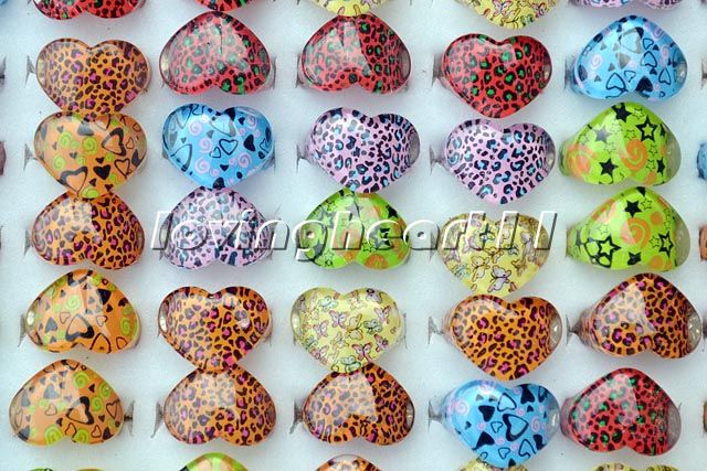  Lot 100pcs Heart Resin Lucite Children Rings Jewelry 13 16mm