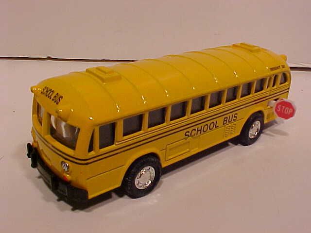 New SM Flat Nose City School Bus 1 64 Toy Schoolbus 5in