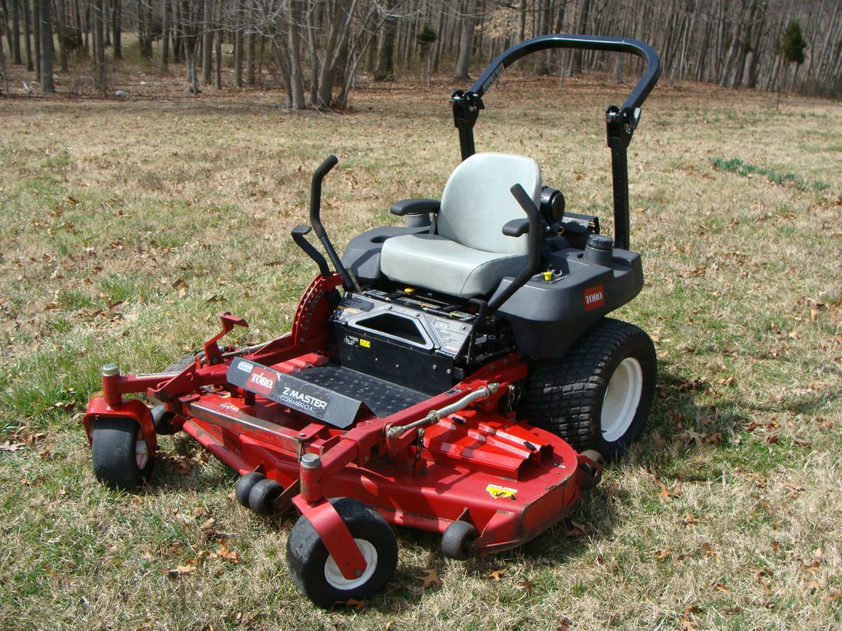  Toro Commercial Riding Mower 60"