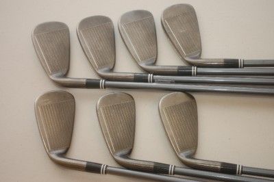 Cleveland CG7 Black Pearl Zip Grooves 4 PW Iron Set Senior Flex