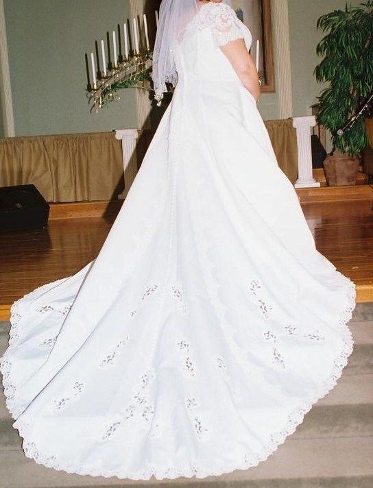 Davids Bridal Wedding Dress size 20 22