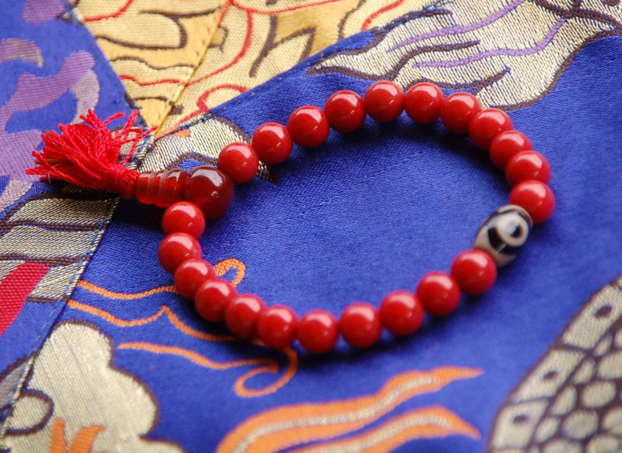 Coral Wrist Mala with Dzi Bead Spacer