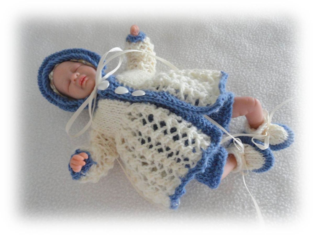 Sunshineandlace Knitted Mini Reborn OOAK Doll Ensemble Cream Blue