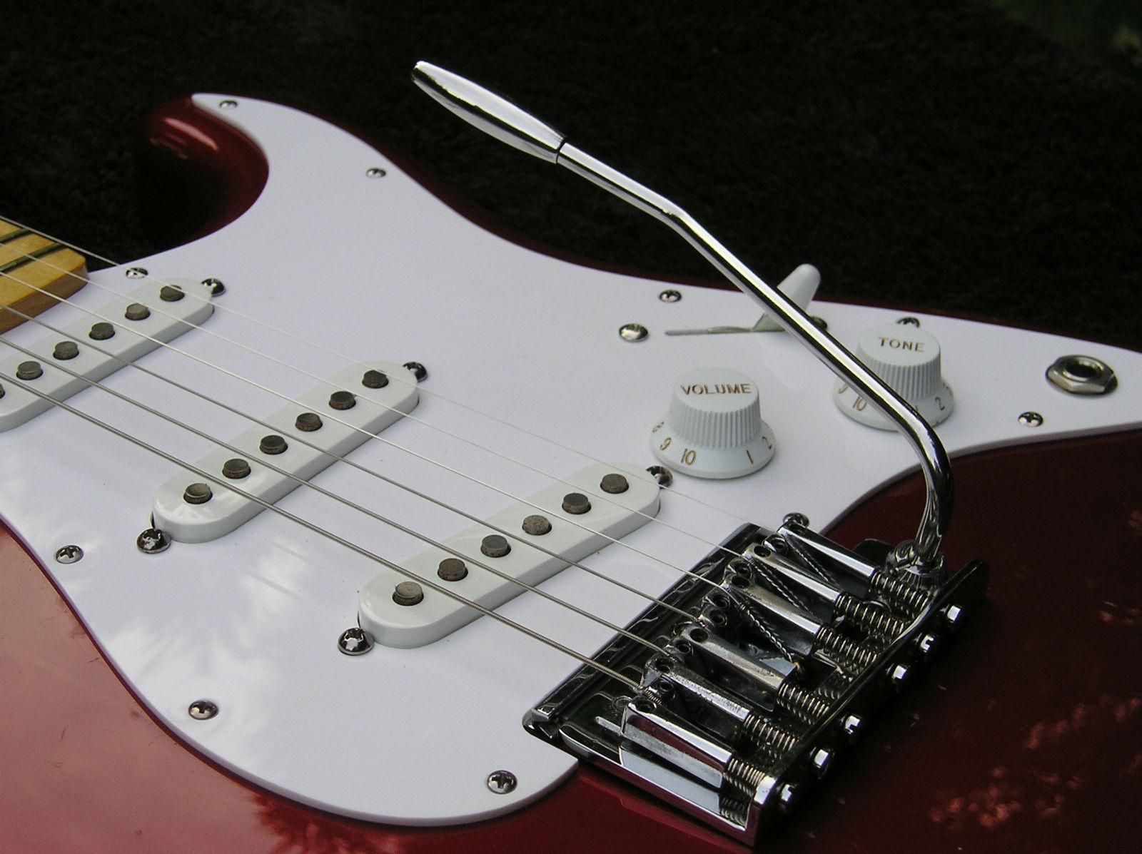 shown below shown here is the 1983 84 dan smith standard stratocaster