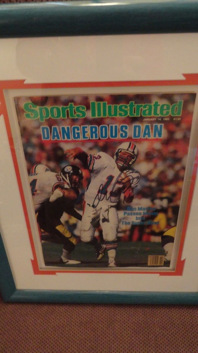 Dan Marino Signed Auto Autograph Framed Sports Illustrated JSA COA HOF