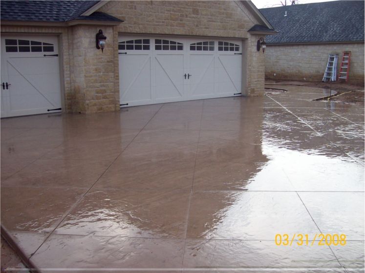  Tinted Sprayable Satin Finish Concrete Sealer   Milano Red   1 Gallon