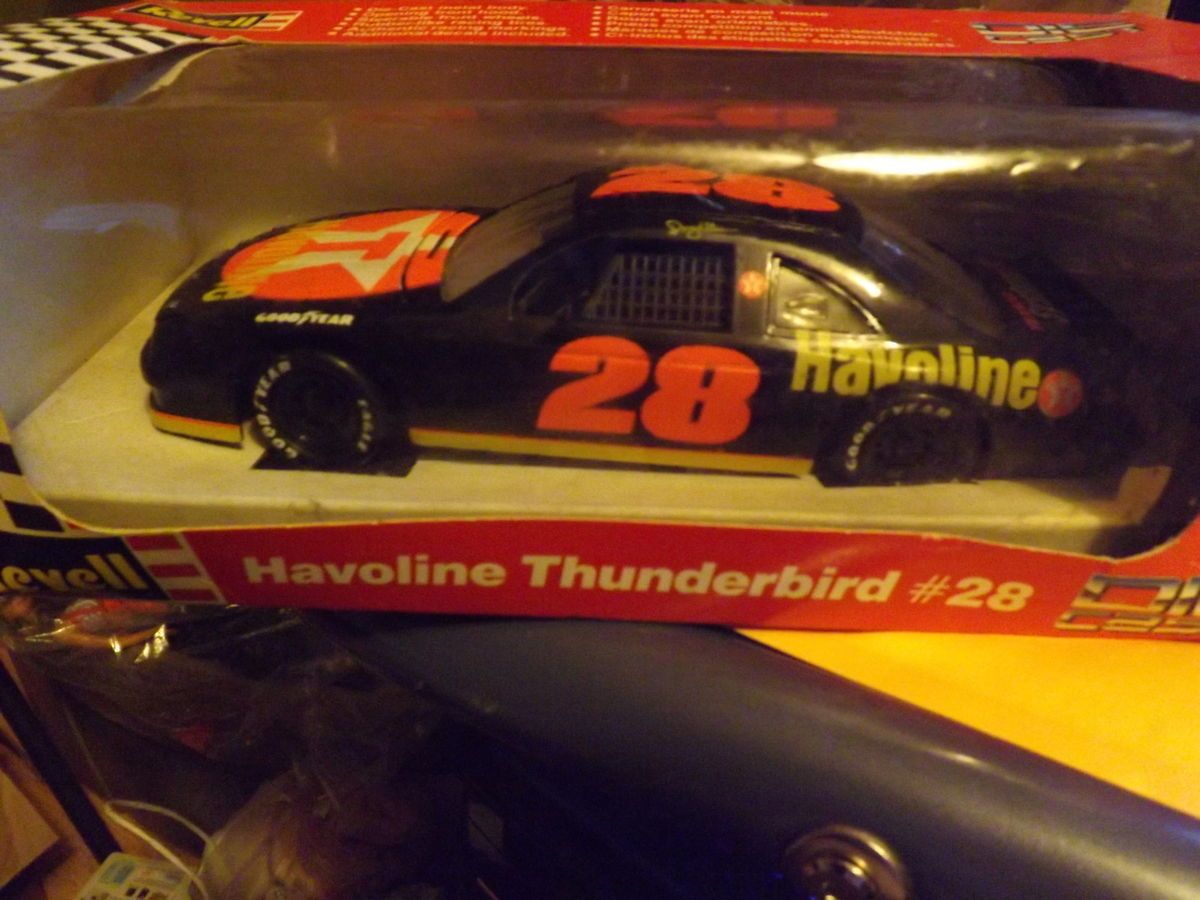 1992 Davey Allison 28 Havoline Ford T Bird 1 24