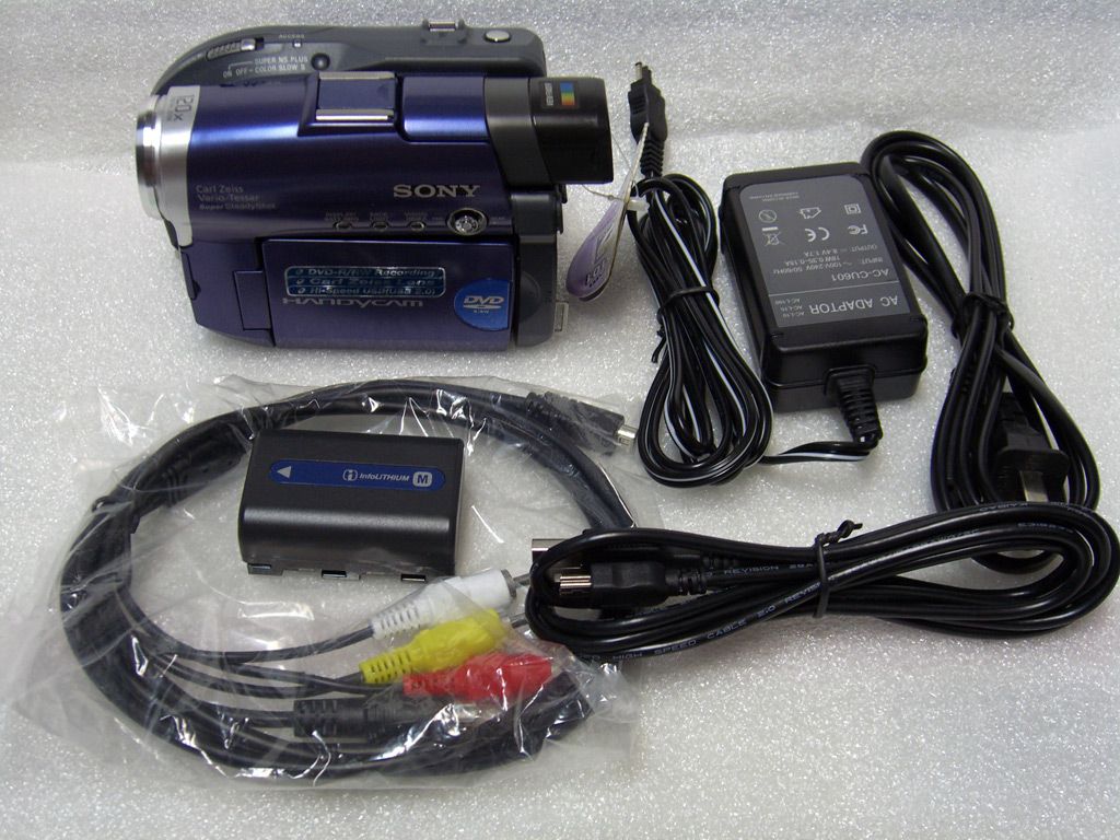 Sony DCR DVD101 Digital DVD Camcorder Video Recorder 60 Days Warranty