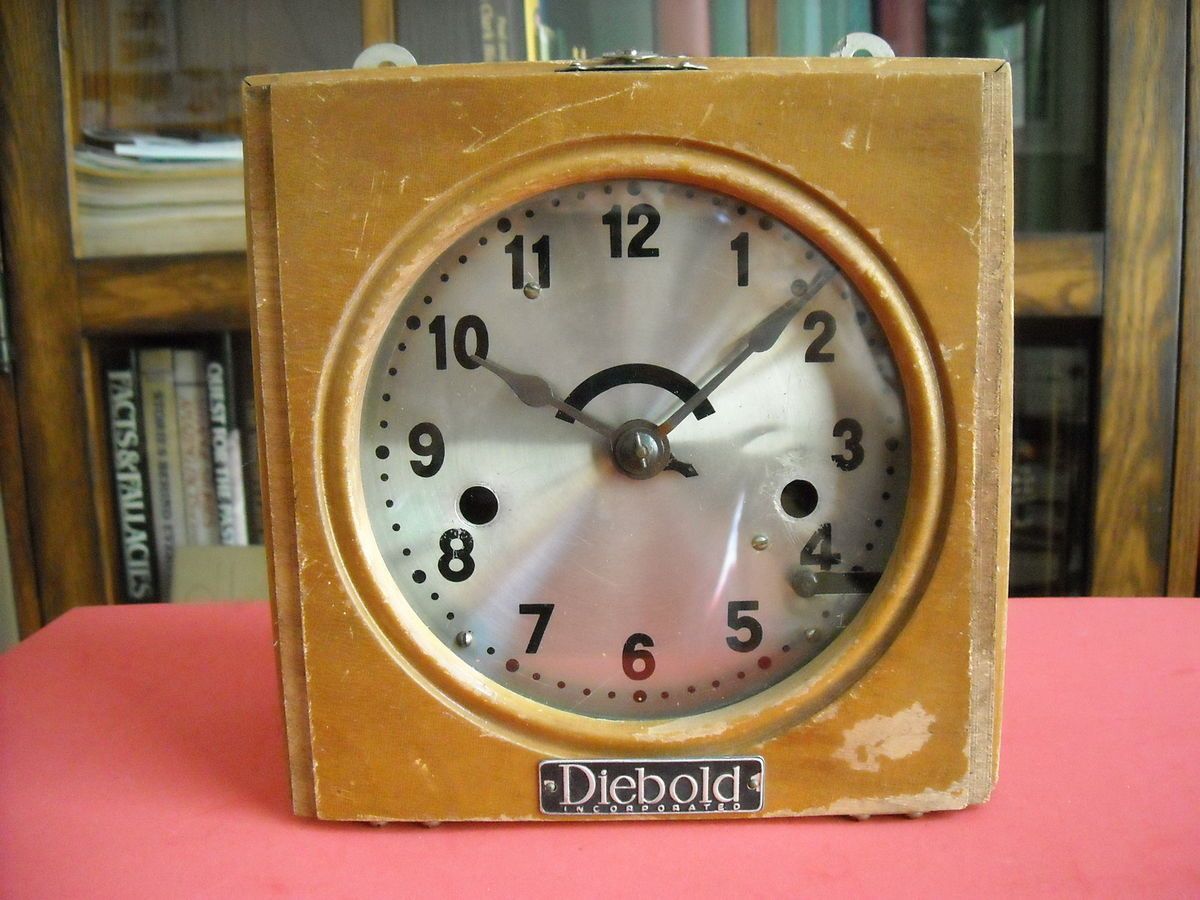 LEVER CLOCK DIEBOLD INC CANTON OHIO