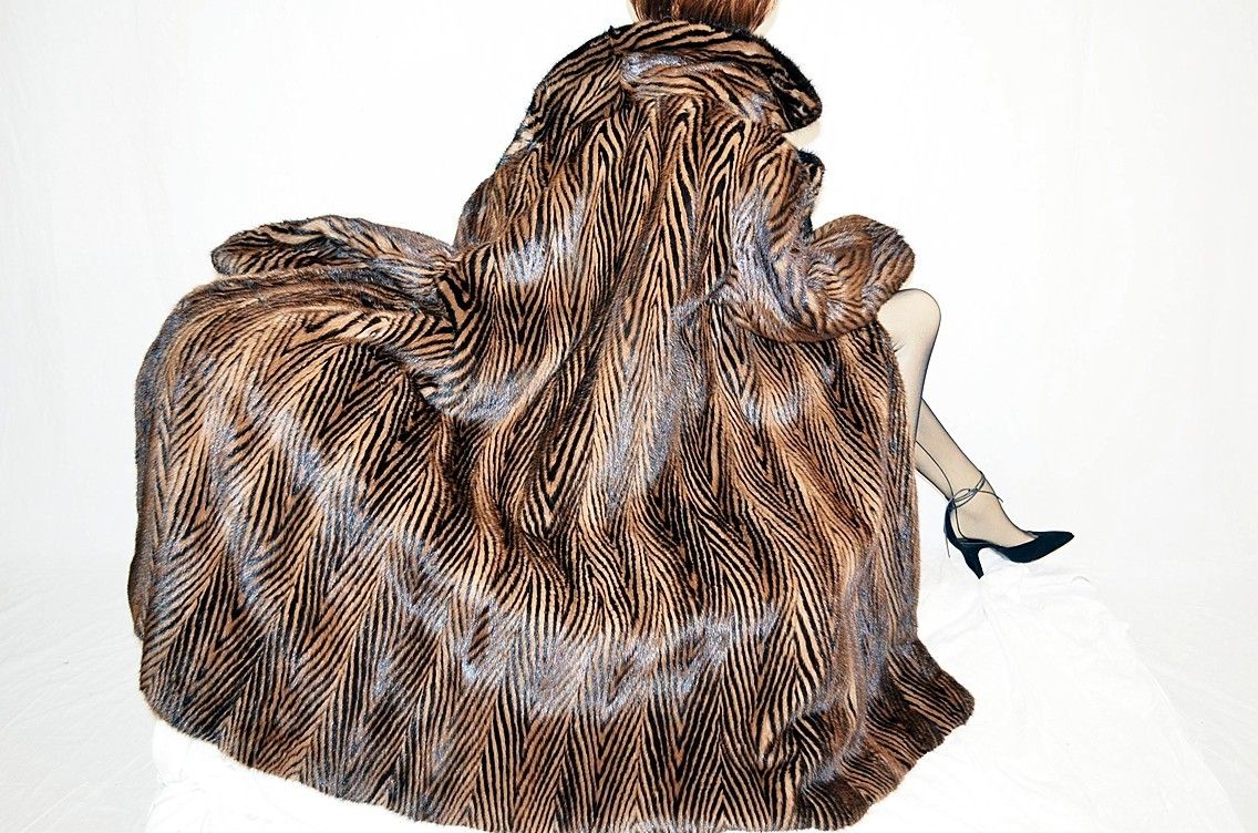 Unique Chevron Mink Fur Coat Jacket Brown Black 66 Sweep