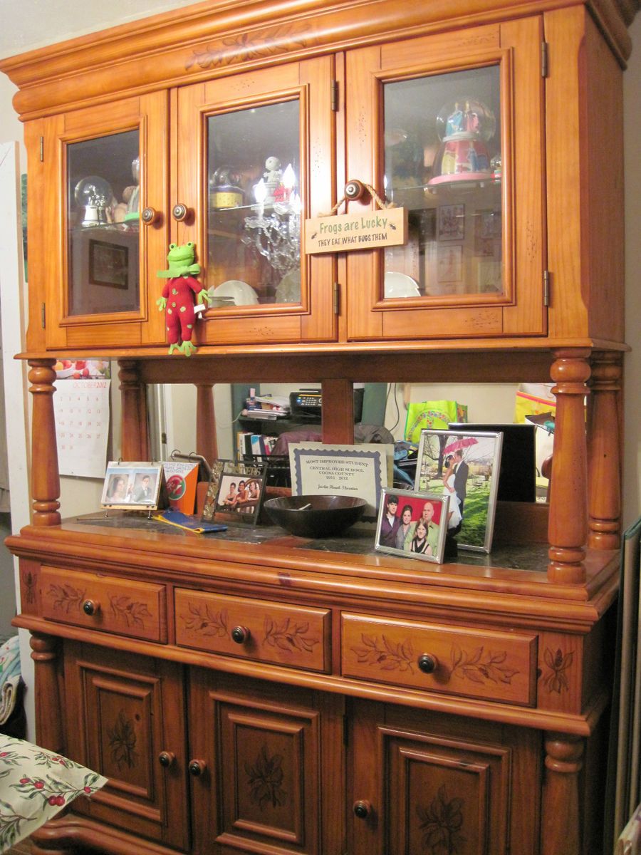 Dining Room Set China Cabinet and Dining Room Table