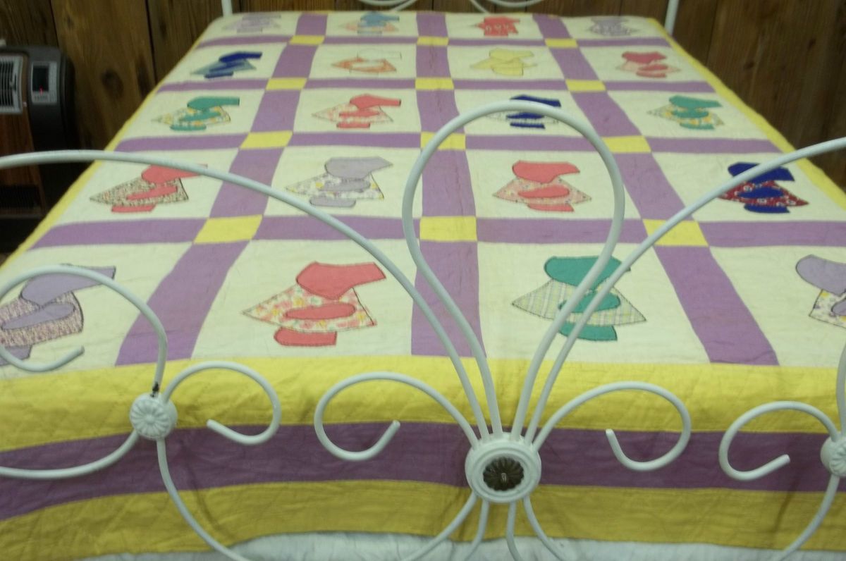  Vintage Homemade Dutch Doll Quilt