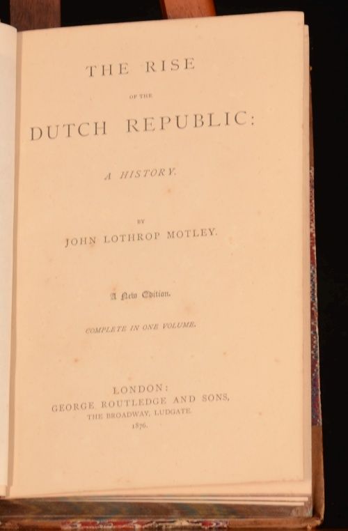 details a history of the development of the dutch republic between