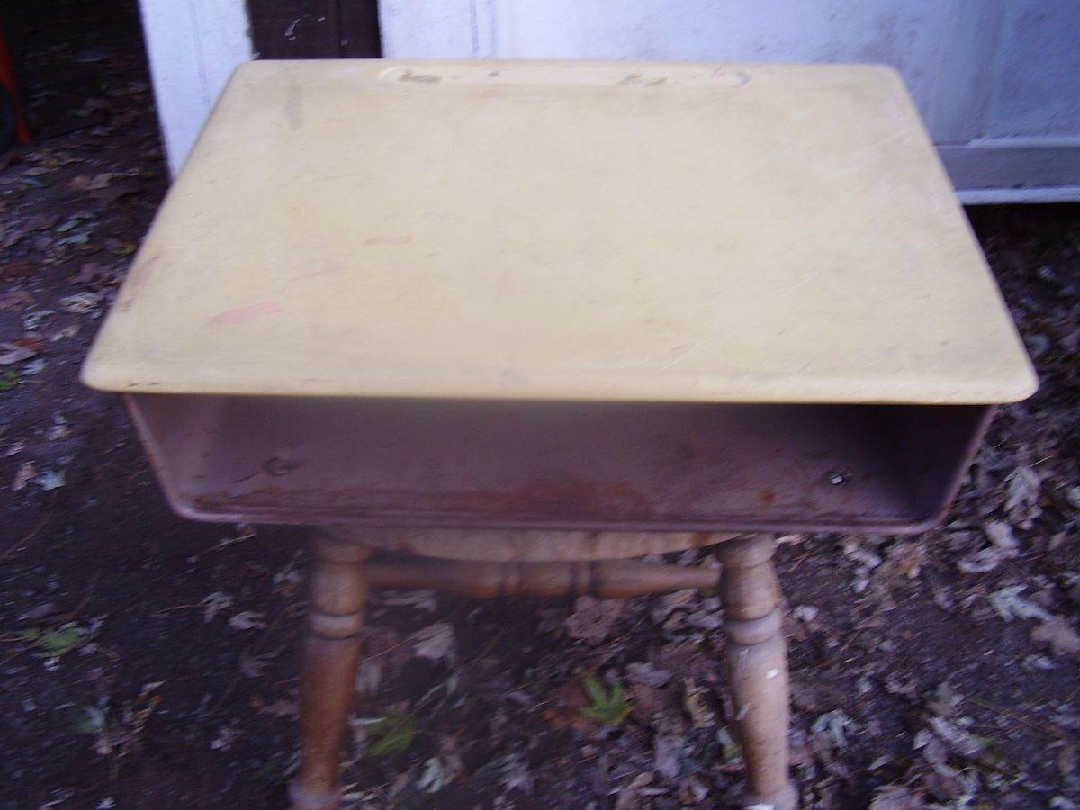  Steel Body Resin Top Heywood Wakefield School Desktop Only 1