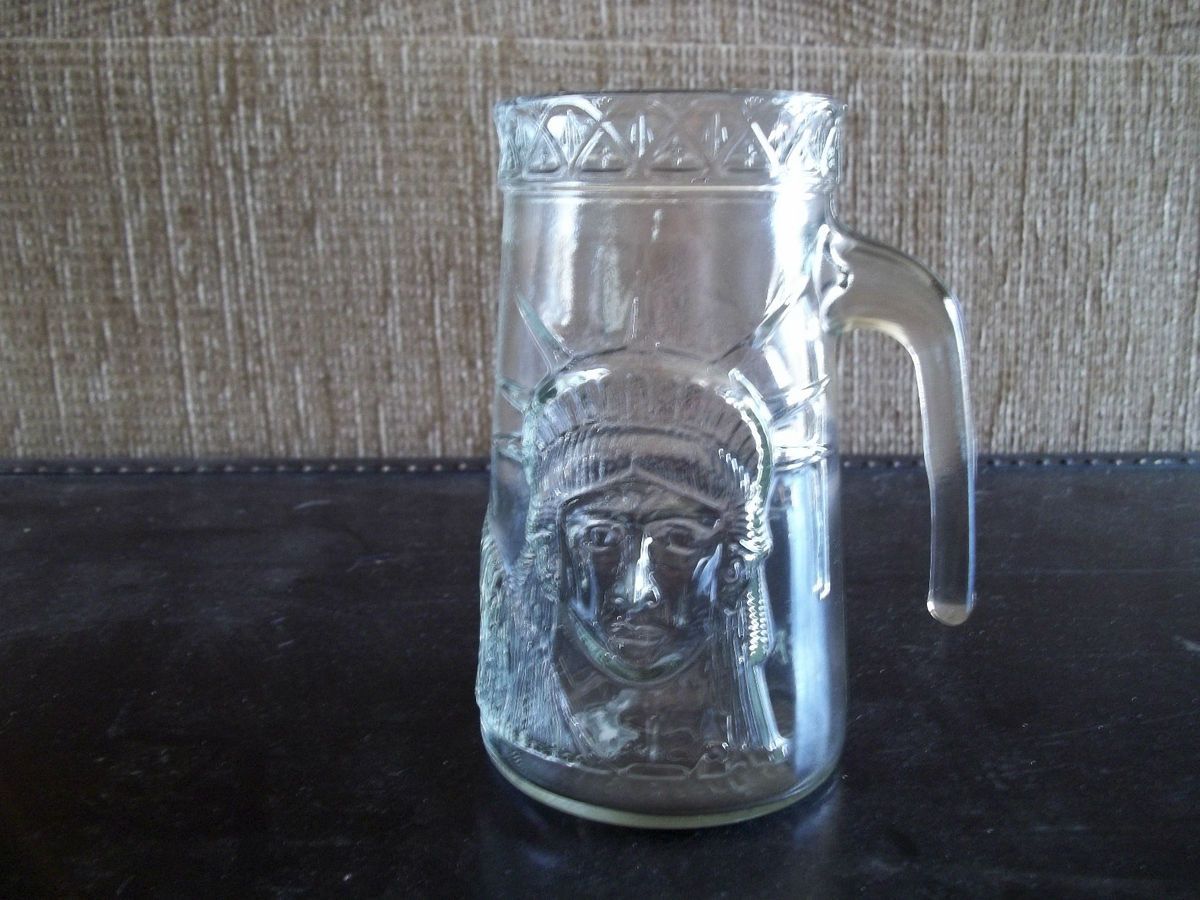 Statue of Liberty Centennial Mug 1886 1986 Embossed Glass