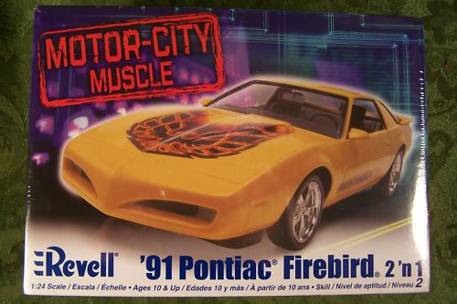 REVELL 91 PONTIAC FIREBIRD 2 N 1 NEW SEALED