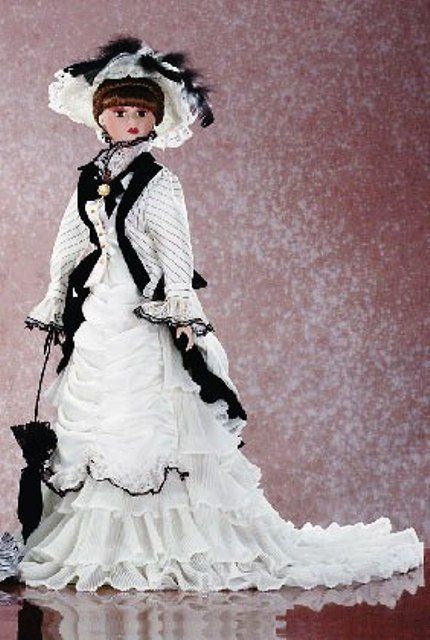 22in porcelain Victorian ELIZA Doolittle in My Fair Lady NIB NWT