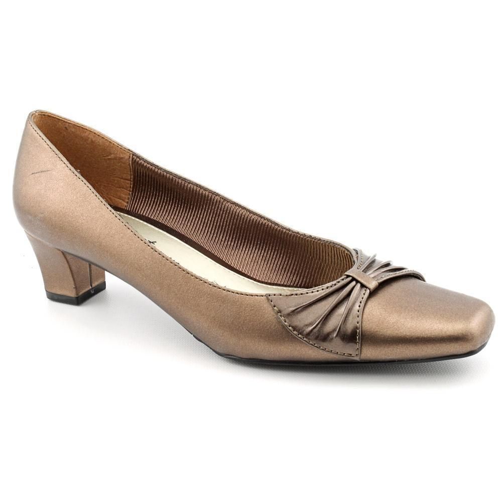 Easy Street Chance Womens Size 9 Bronze Narrow Faux Leather Kitten