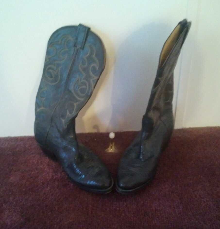 Nocona Boots Iguana skin boots Size 9