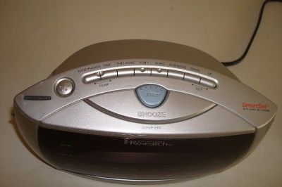 Emerson Research Dual Alarm Am FM Clock Radio w Smartset Includes