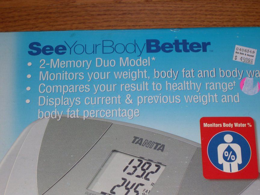 TANITA BF 679W SCALE WEIGHT PLUS BODY FAT MONITTOR W/BODY WATER % .2