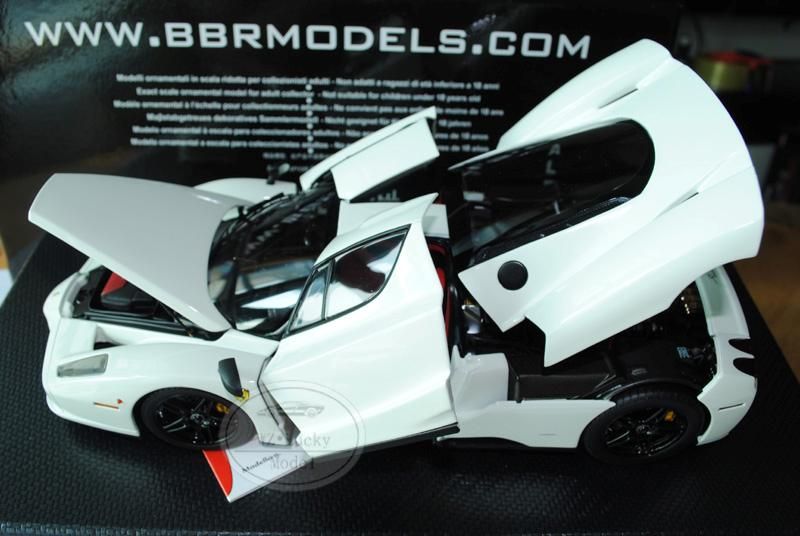 BBR 118 Ferrari Enzo Diecast Model Color White (NoHE180045)Limited