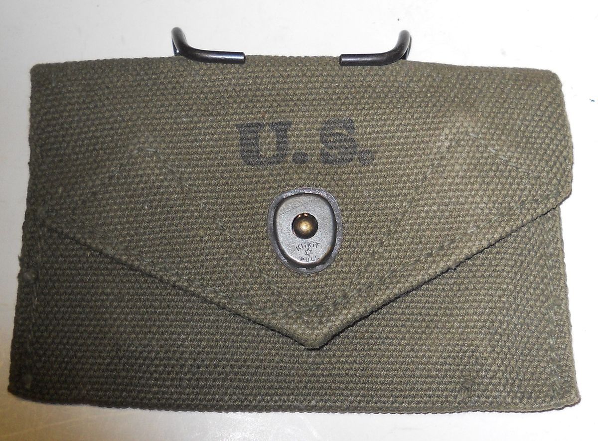 WW II US Army OD First Aid Kit Pouch Independent 1945