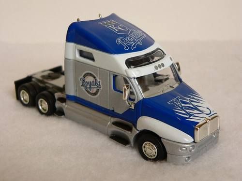 Fleer Collectible MLB Die Cast Tractor Trailer Truck 03