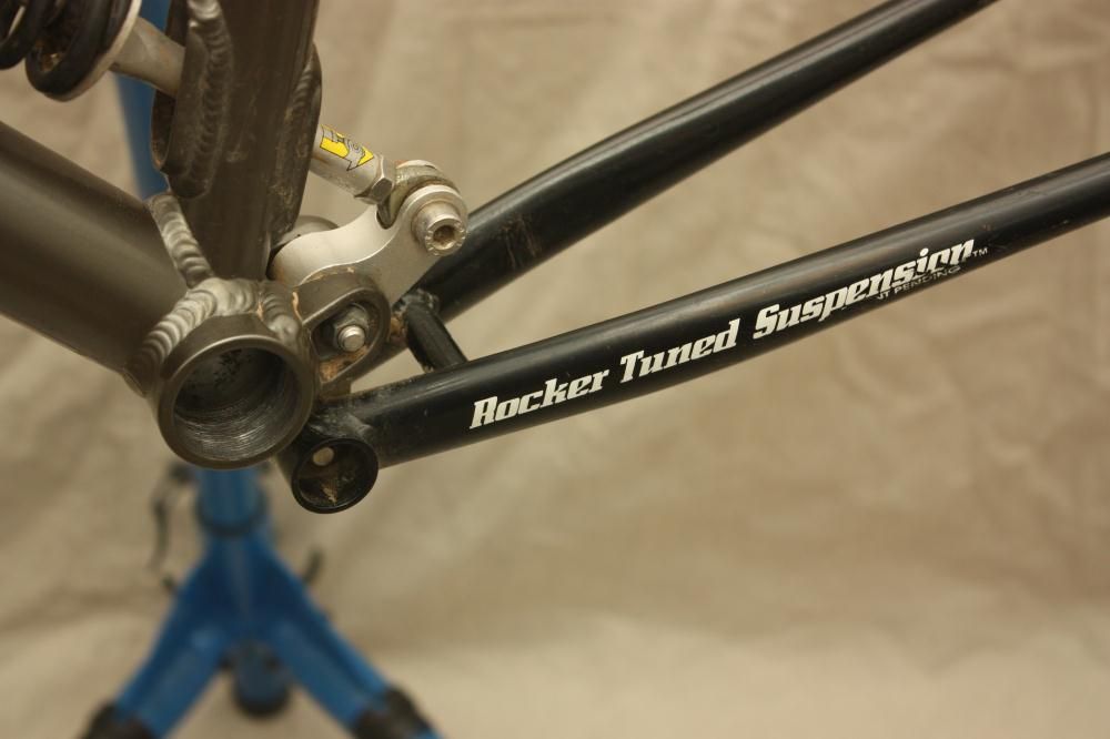 GT RTS 2 MTB Frame   Medium (16 STcc, 18.25 ST, 21.25 TTcc, 24.5