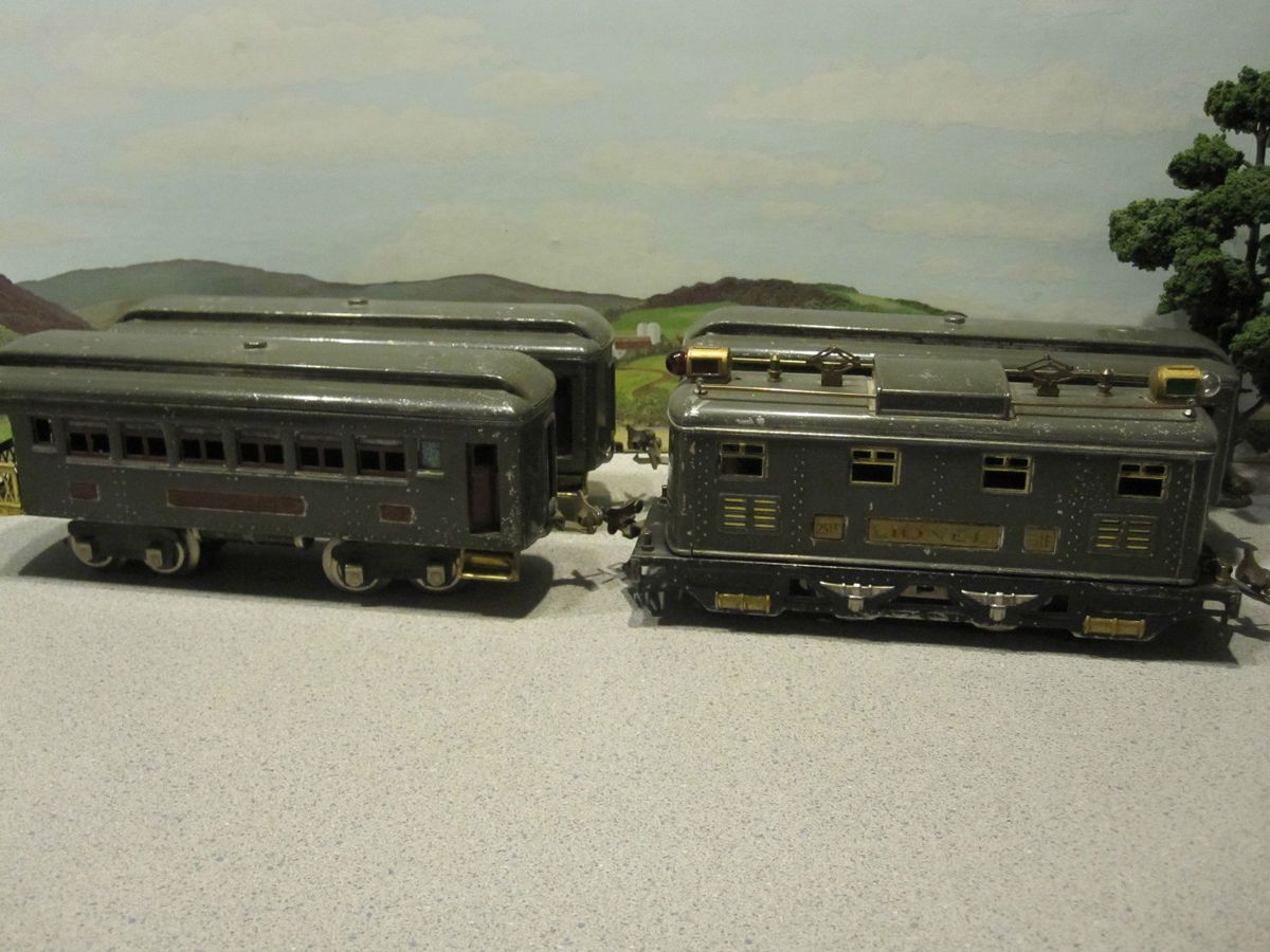 Lionel No. 251E Locomotive and 605/605/606 Passenger Set   Circa 1927