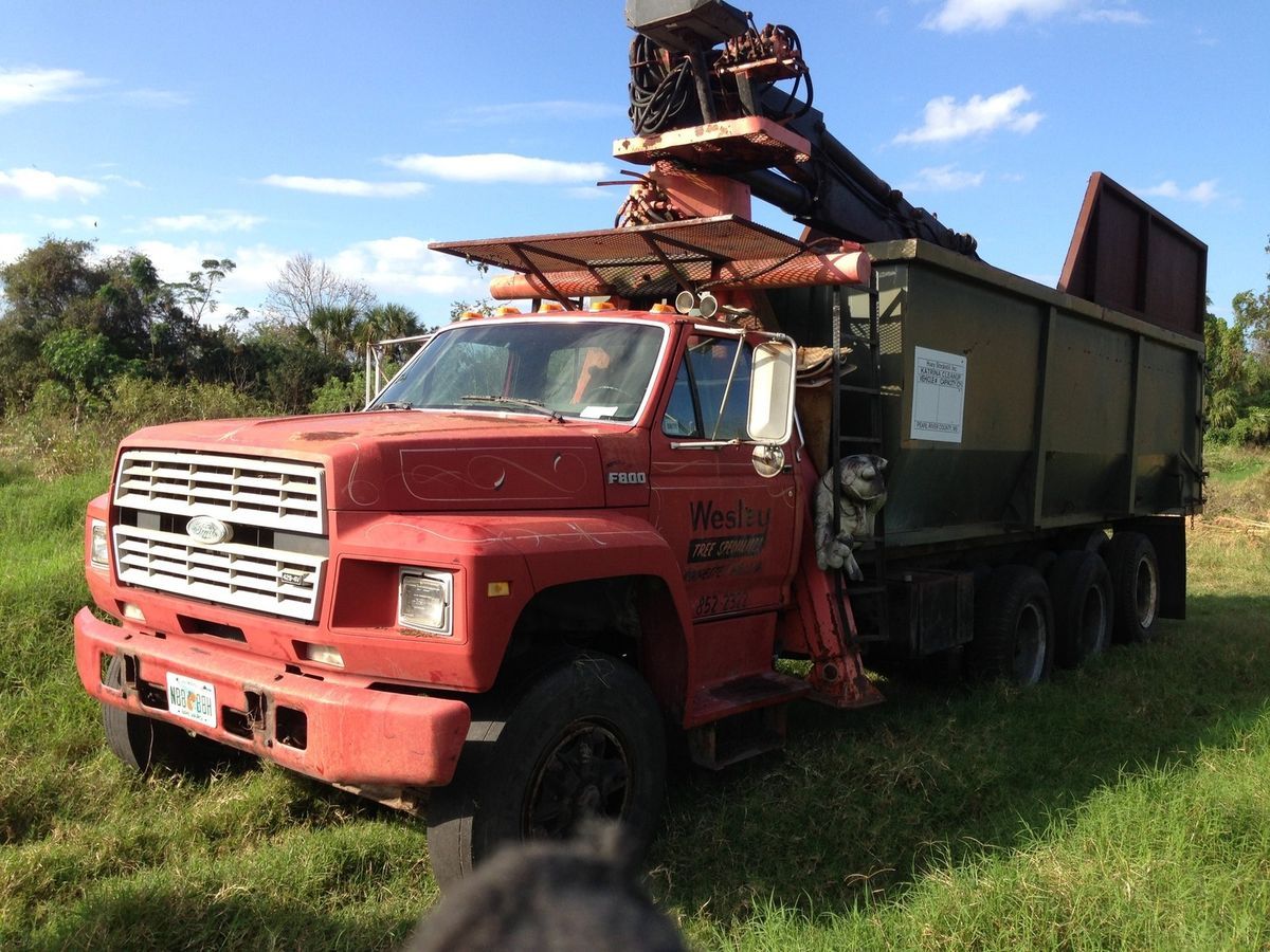 Ford F800 Knuckleboom Truck Prentice Log Loader Grapple Claw Boom Tree