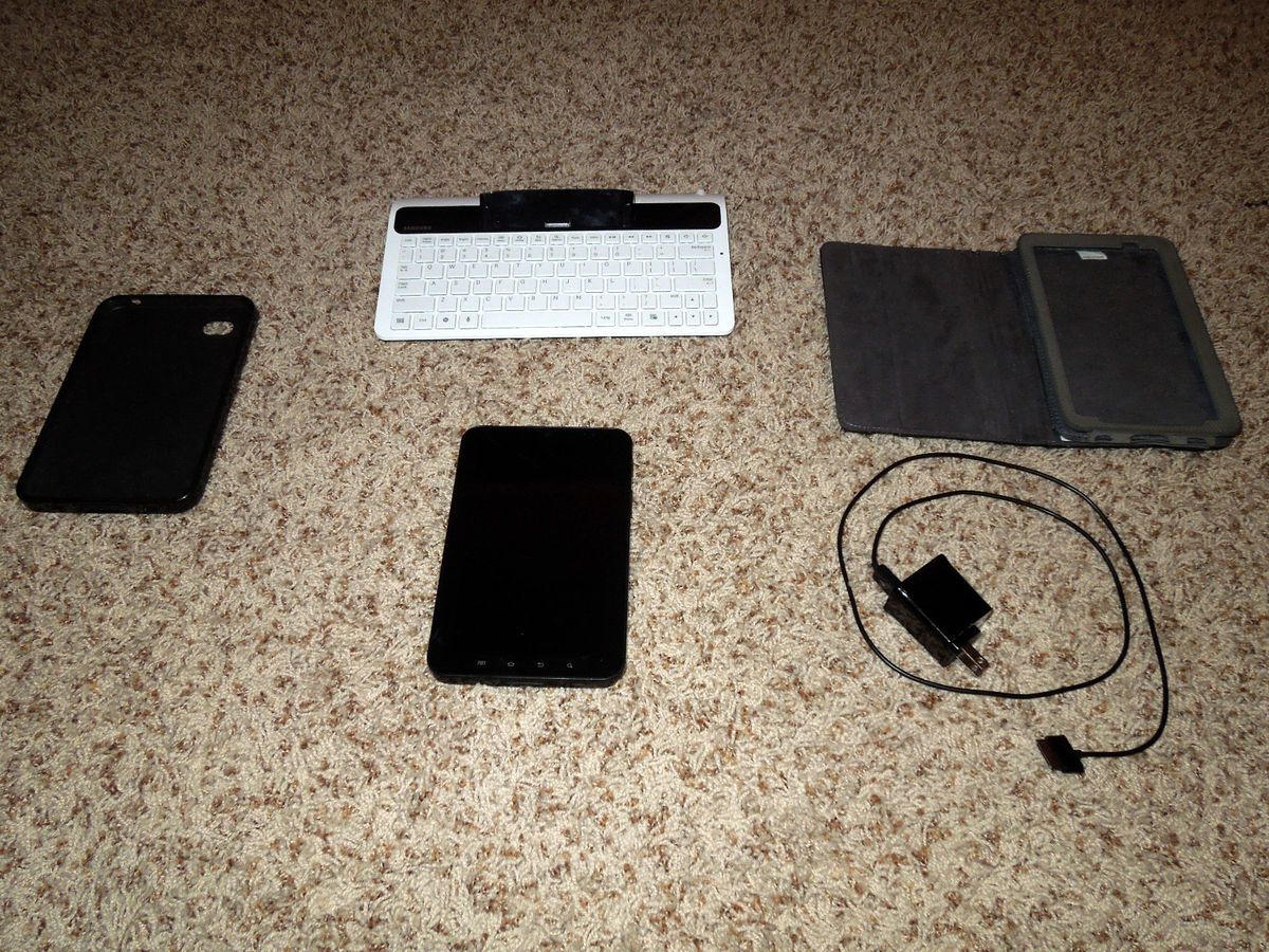  Samsung Galaxy Tab Bundled Accessories