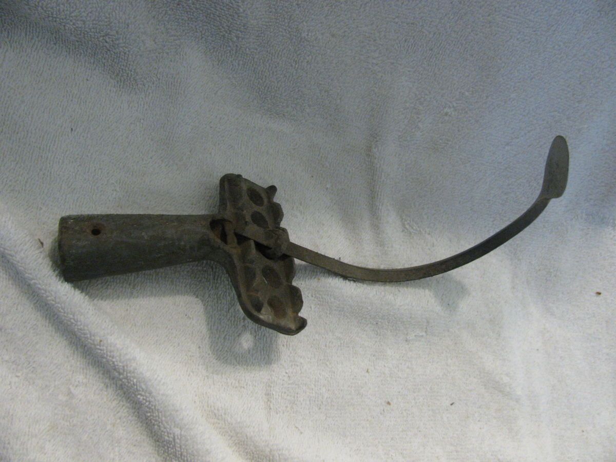 Antique Old Iron Digging Single Bladed Garden Hoe