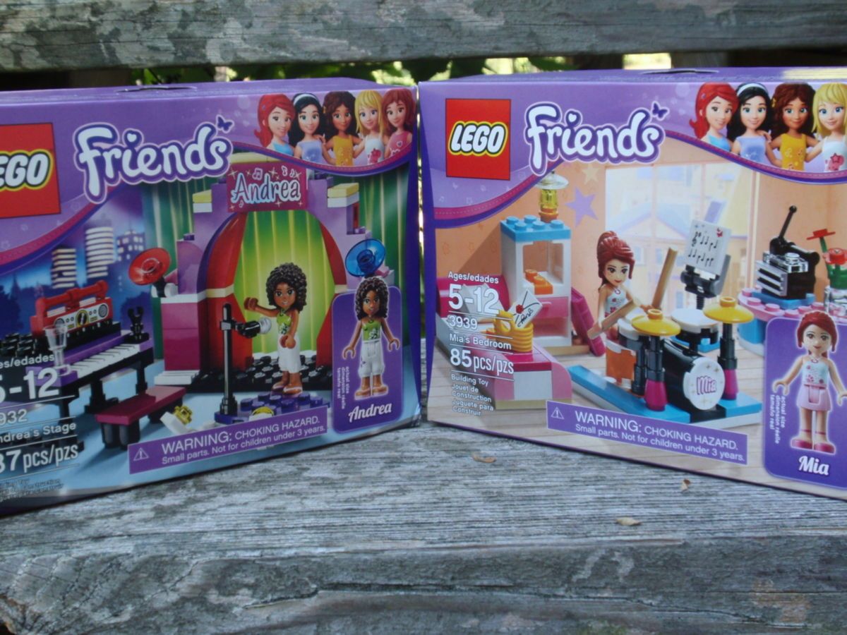   Building Set Mia Bedroom and Andrea Stage Friends LEGOS FOR GIRLS