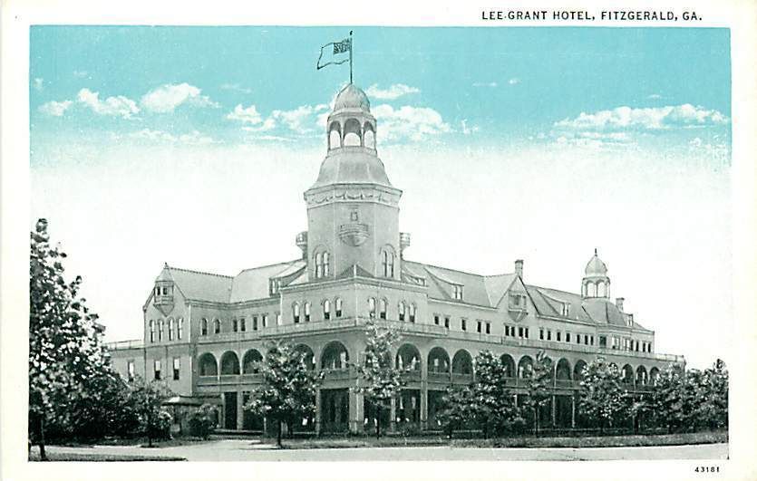 GA Fitzgerald Lee Grant Hotel Town View Early T32375